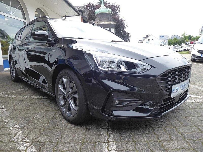 Ford Focus ST-Line, Automatik, NAV, KAM, SHZ