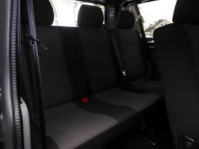 Volkswagen T6 Kombi 9-Sitzer Automatik
