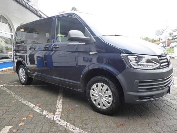 Volkswagen T6 Kombi 9-Sitzer Automatik
