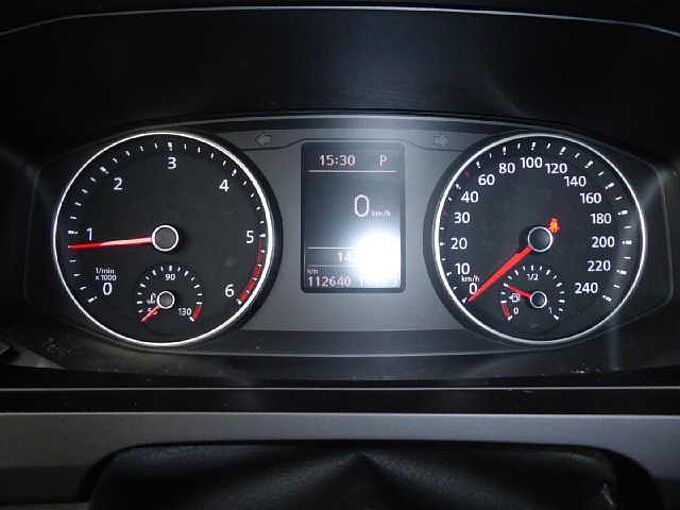 Volkswagen T6 Kombi 9-Sitzer Automatik