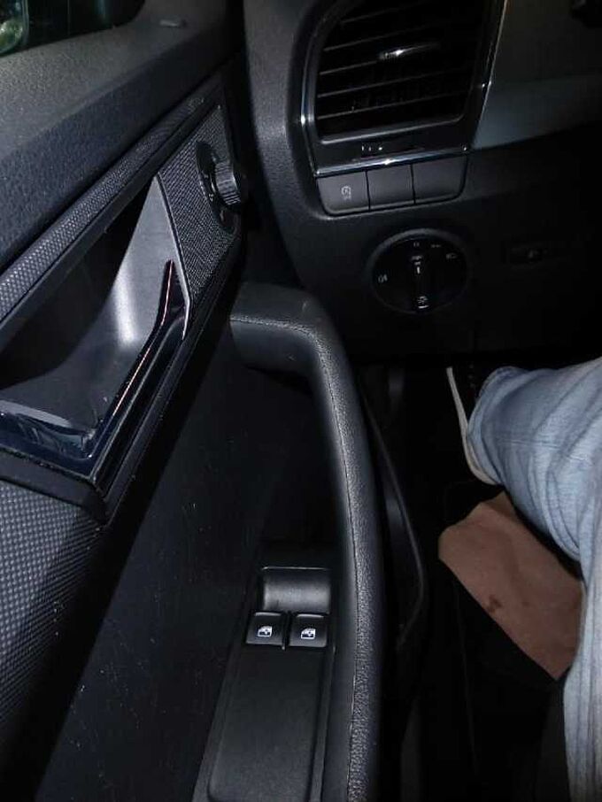 SKODA Fabia Ambition