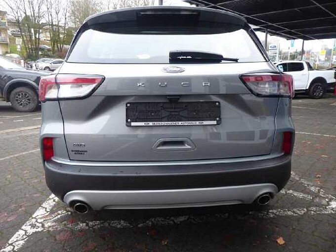 Ford Kuga Titanium 4x4 Automatik, AHK el. schwenkb.