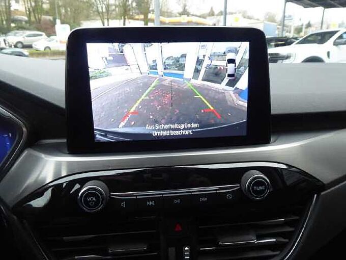 Ford Kuga Titanium 4x4 Automatik, AHK el. schwenkb.