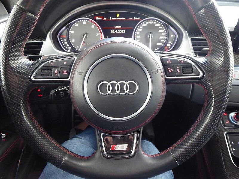 Audi S8 4.0 TFSI quattro Standheizung