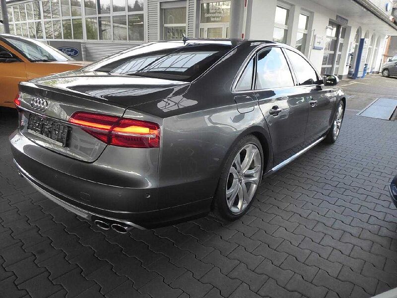 Audi S8 4.0 TFSI quattro Standheizung