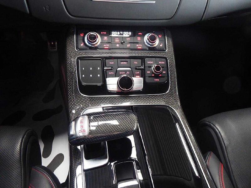 Audi S8 4.0 TFSI quattro Standheizung