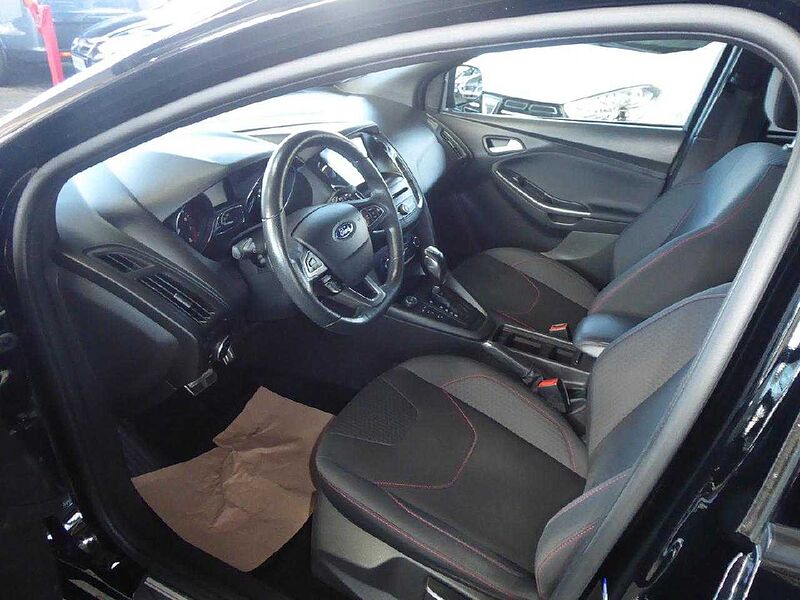 Ford Focus Turnier ST-Line, Autom. ,AHK, NAV