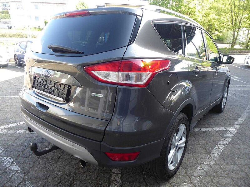 Ford Kuga Trend, Navi, Panoramadach