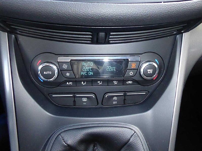 Ford Kuga Trend, Navi, Panoramadach