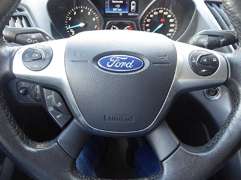 Ford Kuga Trend, Navi, Panoramadach