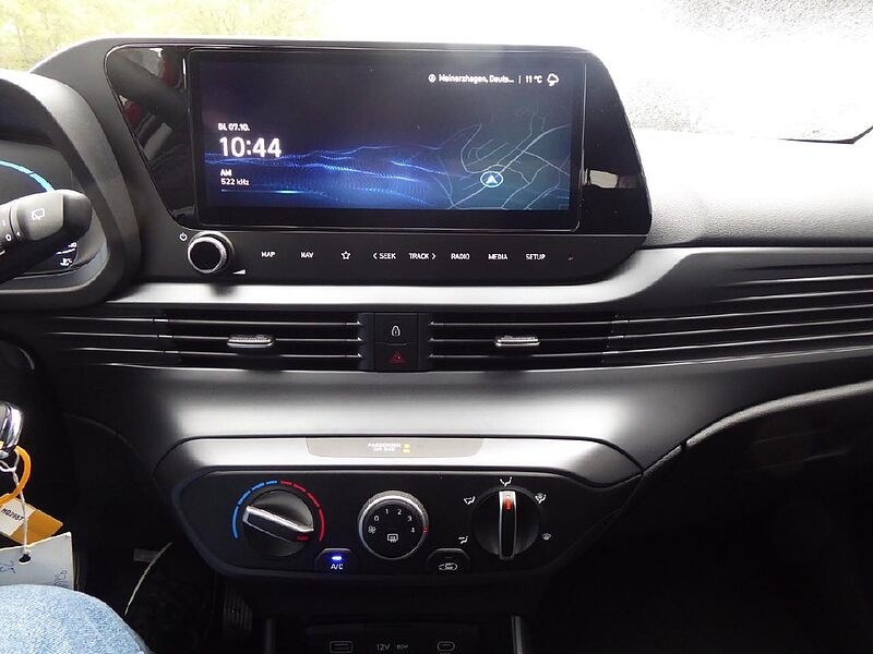 Hyundai i20 Select, Rückfahrkamera, Navi