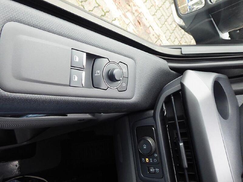 Ford Tourneo Custom 320 L1 Sport 4x4 AHK elektr. Türen