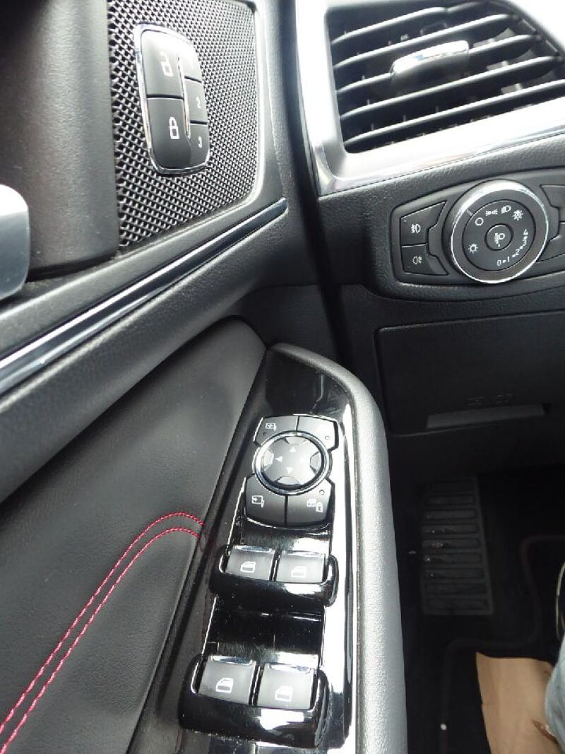 Ford S-Max ST-Line Allrad Autom.