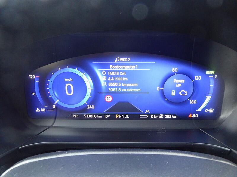 Ford Kuga Plug-In Hybrid ST-Line X, AHK