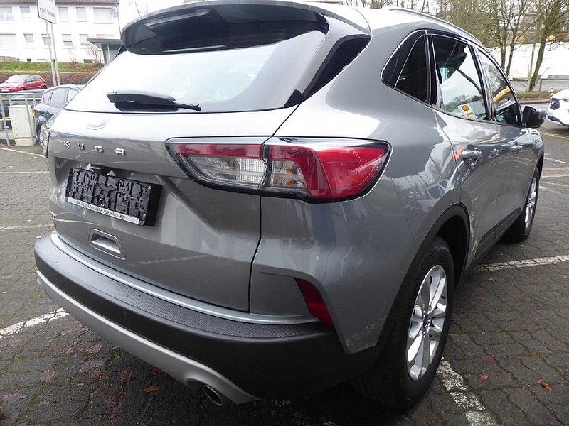 Ford Kuga Titanium 4x4 Automatik, AHK el. schwenkb.