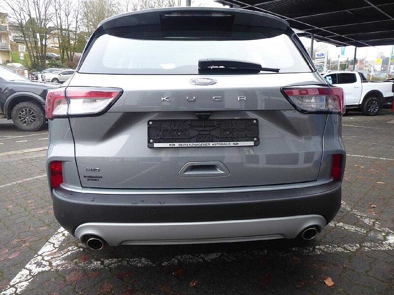 Ford Kuga Titanium 4x4 Automatik, AHK el. schwenkb.