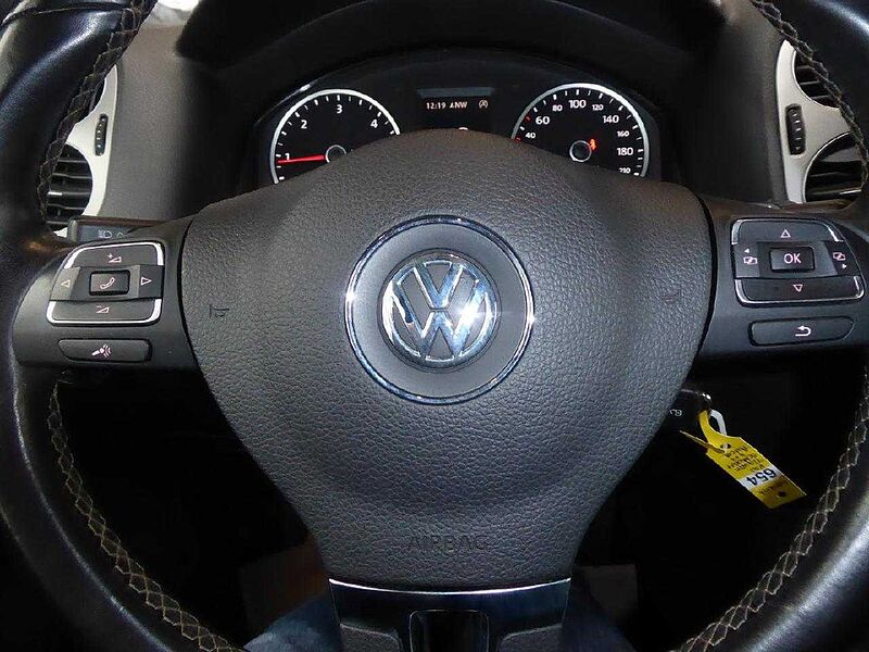 Volkswagen Tiguan Lounge Sport & Style 4Motion Autom. AHK