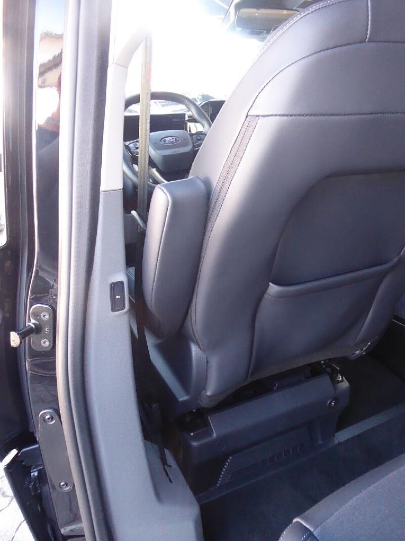 Ford Tourneo Custom Bus 320 L1 Active AWD