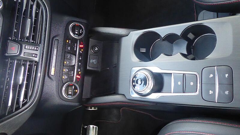 Ford Kuga ST-Line X 4X4 Autom. ACC, AHK-schwenkbar