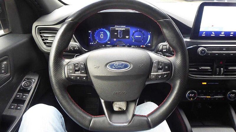 Ford Kuga ST-Line X 4X4 Autom. ACC, AHK-schwenkbar