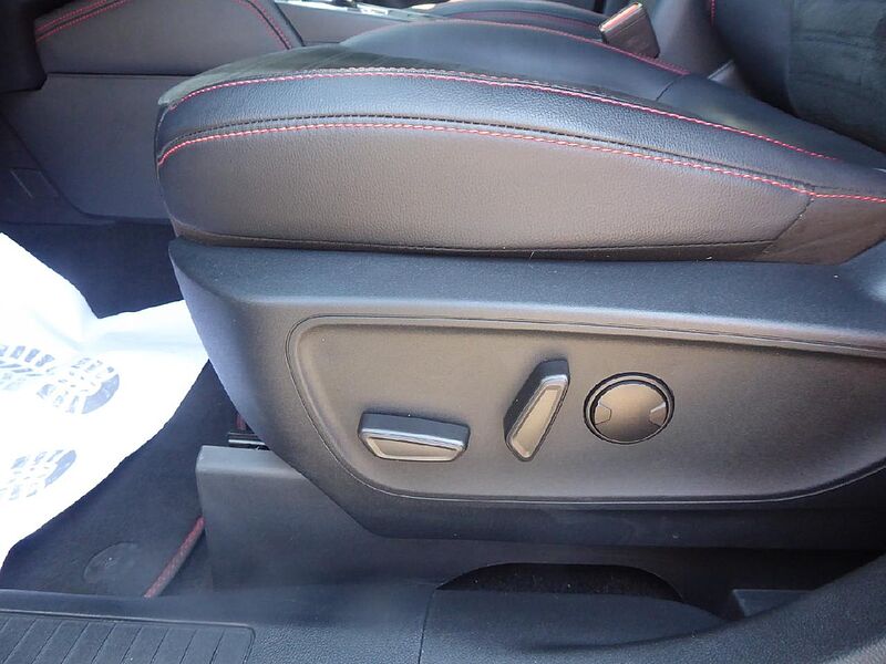 Ford Kuga Plug-In Hybrid ST-Line X