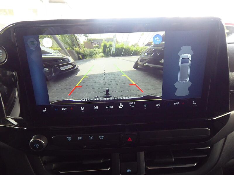 Ford Tourneo Custom Bus 320 L2 Titanium FWD