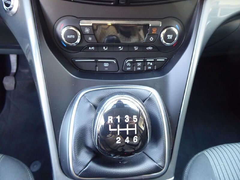 Ford C-Max Titanium