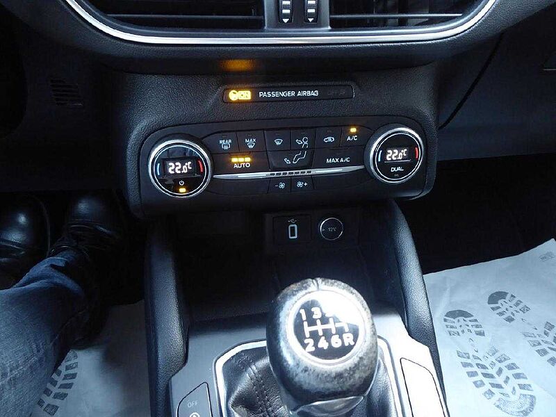 Ford Focus Lim. Titanium