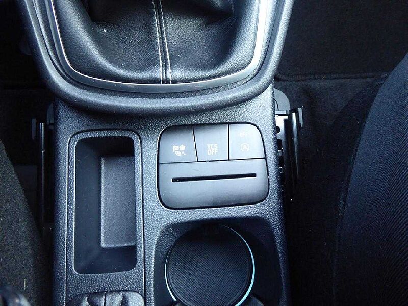 Ford Puma Titanium, Navi