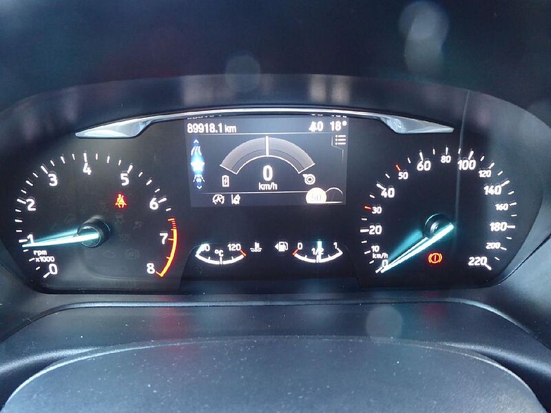 Ford Puma Titanium, Navi